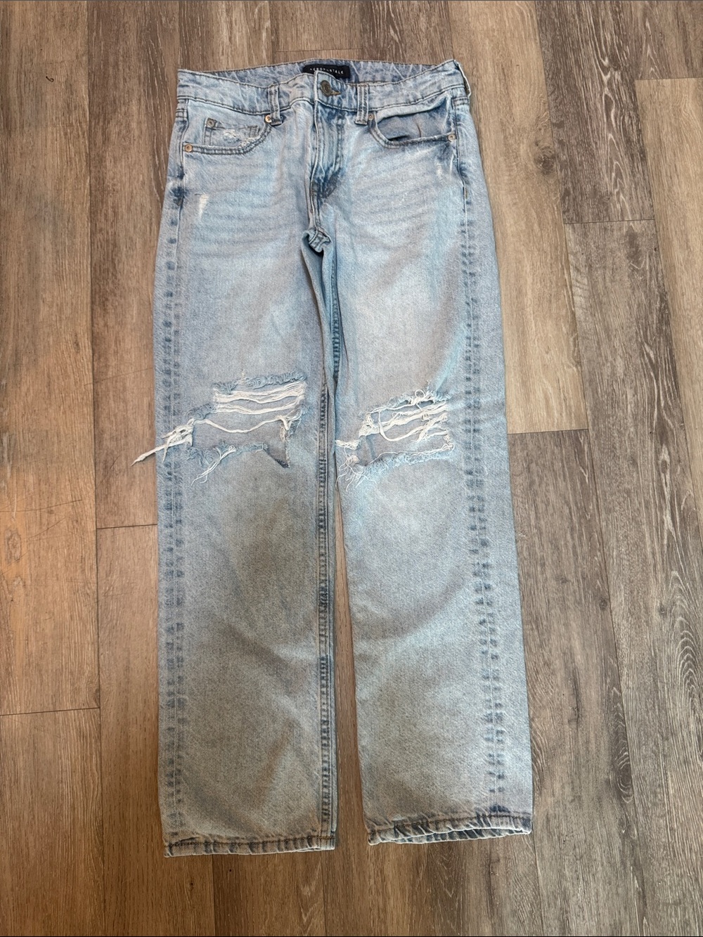 Aeropostale Light Blue Distressed Relaxed women’s Jeans